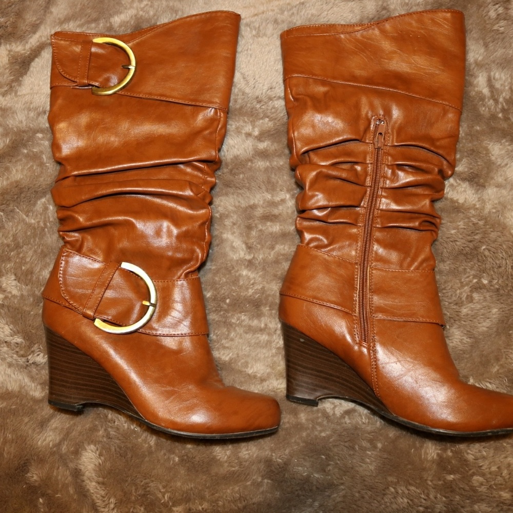 Brown slouch boots